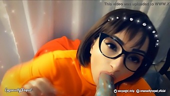 Velma Gives A Blowjob To A Big Monster And Gets A Creampie In Her Mouth
