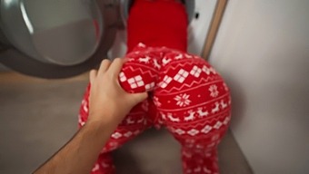 Blonde Step Mom Gets Trapped In Washing Machine By Santa