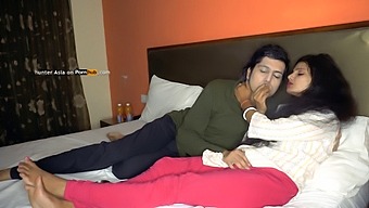 Hd Porn Video Of Romantic Encounter With Smoking Hot Bhabhi